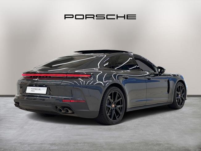 PORSCHE Panamera Photo 7