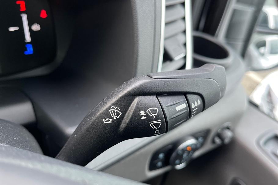 Used Ford E-TRANSIT 17