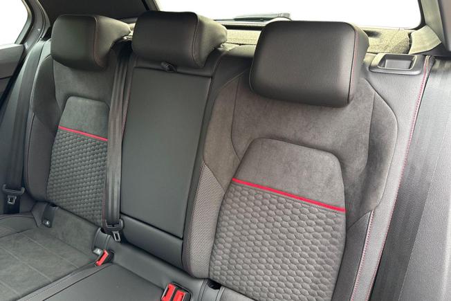 VOLKSWAGEN Golf Photo 9
