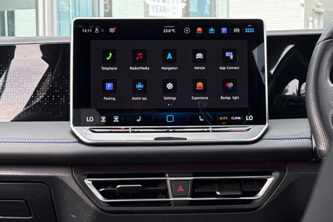 VOLKSWAGEN Tiguan Photo 40