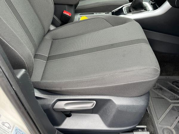 Volkswagen T-Roc Photo autoimg-b2459032cc6984b091ff98e9cde8d5c2e7131a70.jpg