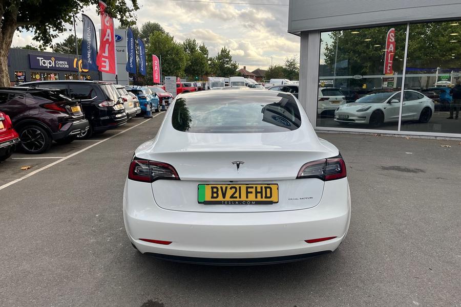 TESLA MODEL 3 Photo autoimg-b24a13cbeafa3582c32c16798566d2acf392f37c.jpg