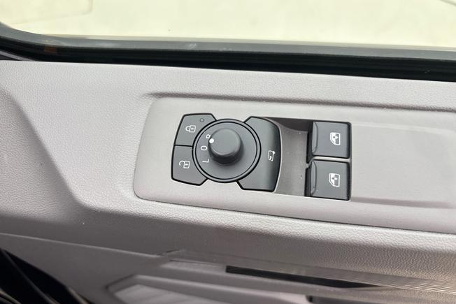 Volkswagen Transporter Photo 24