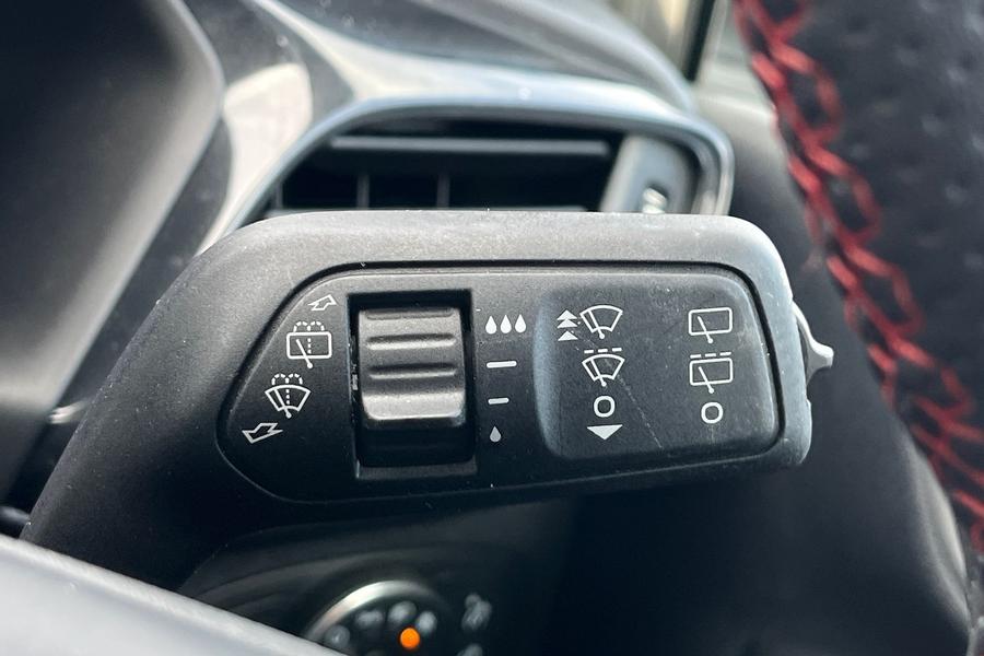 Ford Fiesta Photo autoimg-b250e0f48b8ccd436b52b3397730aca5b12f289f.jpg