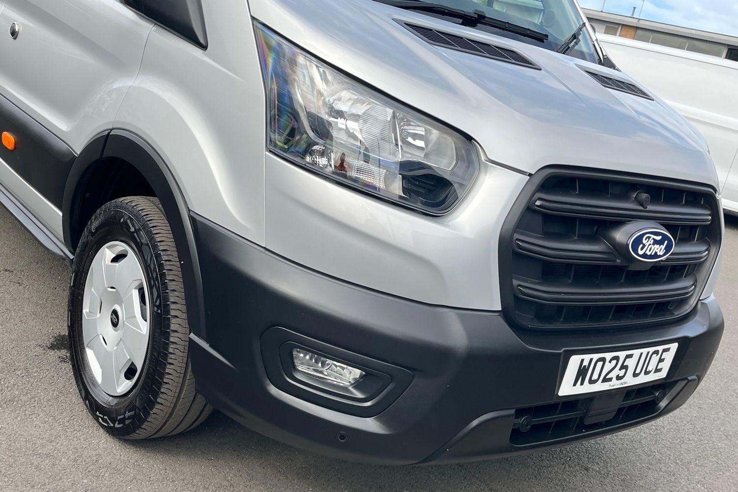 Ford TRANSIT Photo 40