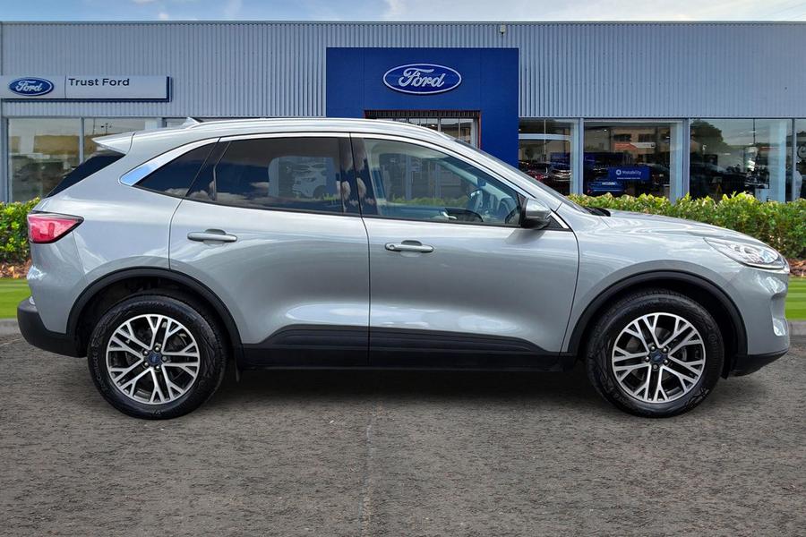 Ford Kuga Photo autoimg-b258fa212081ef2099ee72ad23176aa181f09f19.jpg