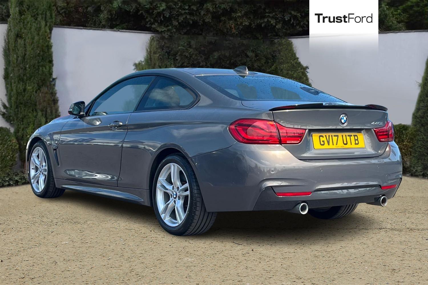 BMW 4 Series Photo 1