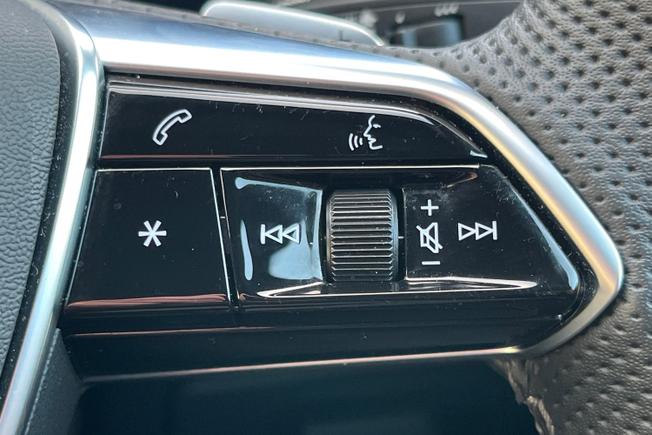 Audi A6 Saloon Photo 17