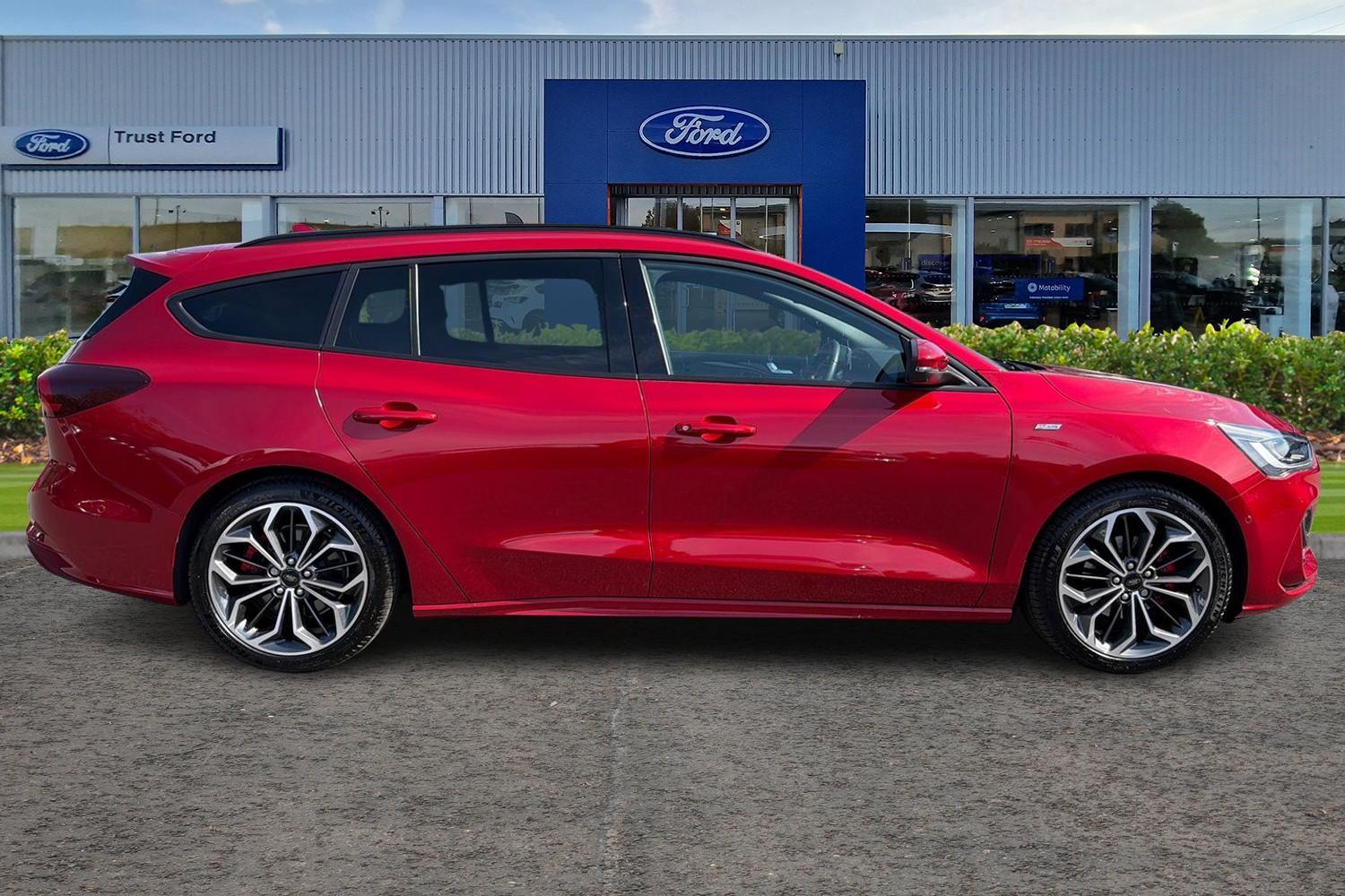 Ford FOCUS Photo 2