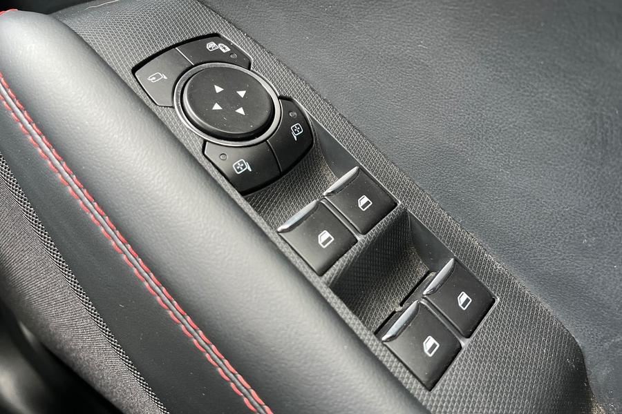 Ford MUSTANG MACH-E Photo autoimg-b264af4ae5b641f9404994eeb1f505761ab24416.jpg