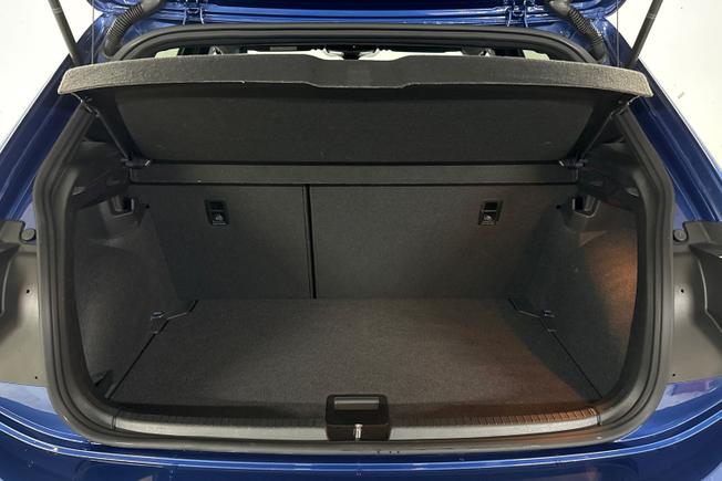 VOLKSWAGEN Polo Photo 12