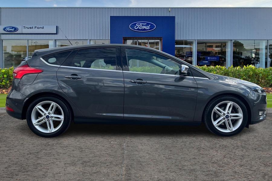Ford FOCUS Photo autoimg-b26810fe0198b06640a88f2347617627fdb8efb1.jpg