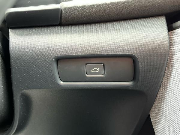 Polestar Polestar 2 Photo autoimg-b26c71ea1e318bd04cf1ee9e15cd3ba89f66005b.jpg