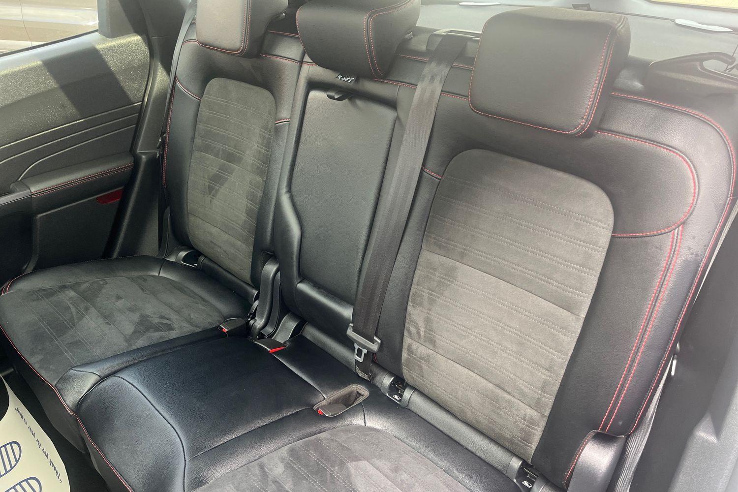 Ford KUGA Photo 19