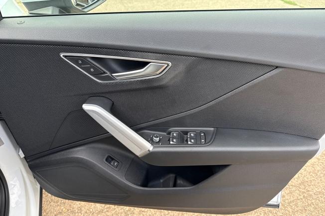 AUDI Q2 Photo 38