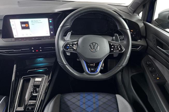 VOLKSWAGEN Golf Photo 11