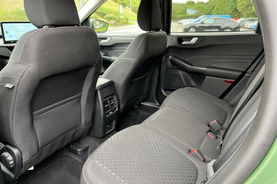 Ford Kuga Photo autoimg-b27d9dbff46228067616852f6ebe578a8c8d8b9c.jpg