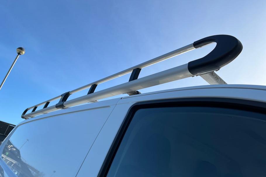 Used Ford TRANSIT CUSTOM EO24XNG 27