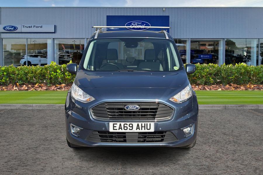 Ford TOURNEO CONNECT Photo autoimg-b2807d117dc1e5a9d1c33cdaaef5547649d5eeb3.jpg