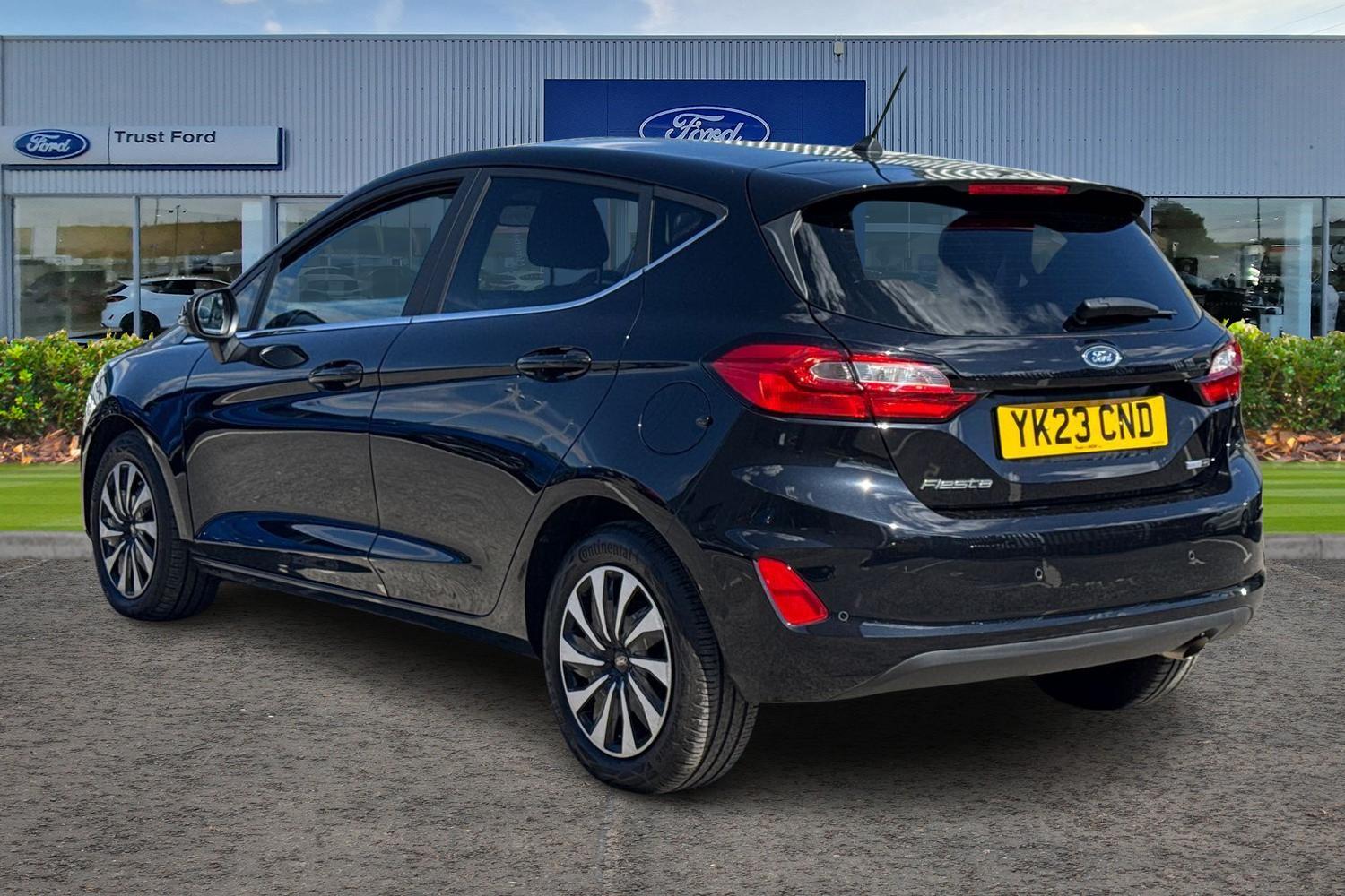 Ford Fiesta Photo 1