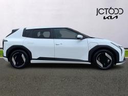 KIA EV4 Photo 4