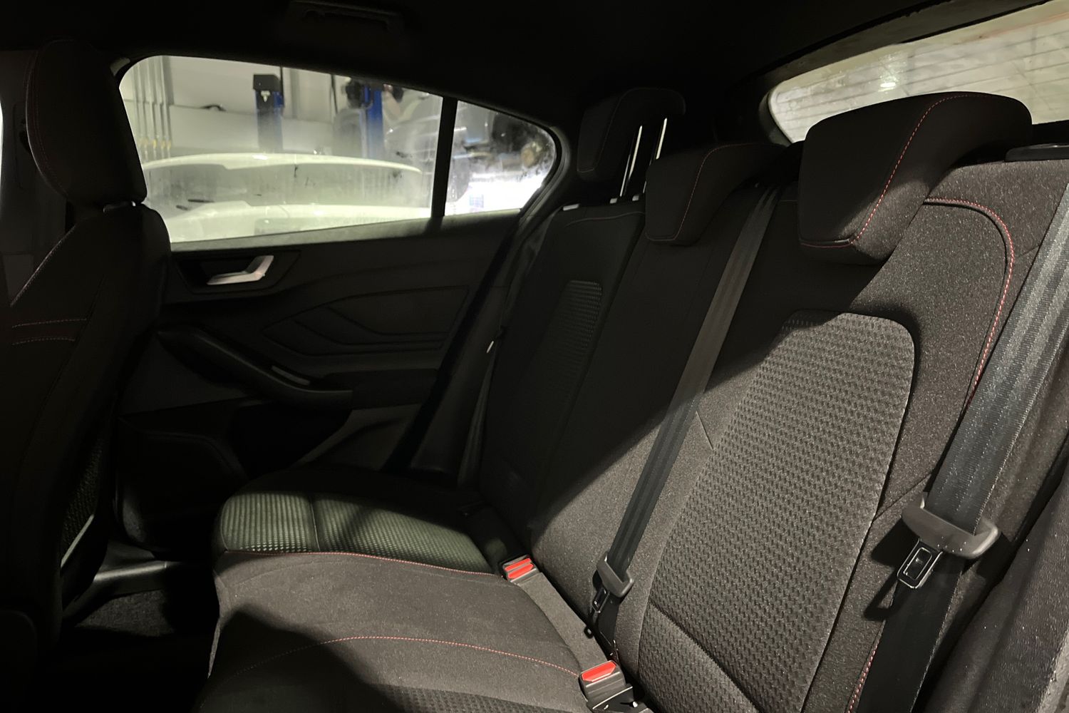 Ford FOCUS Photo 19