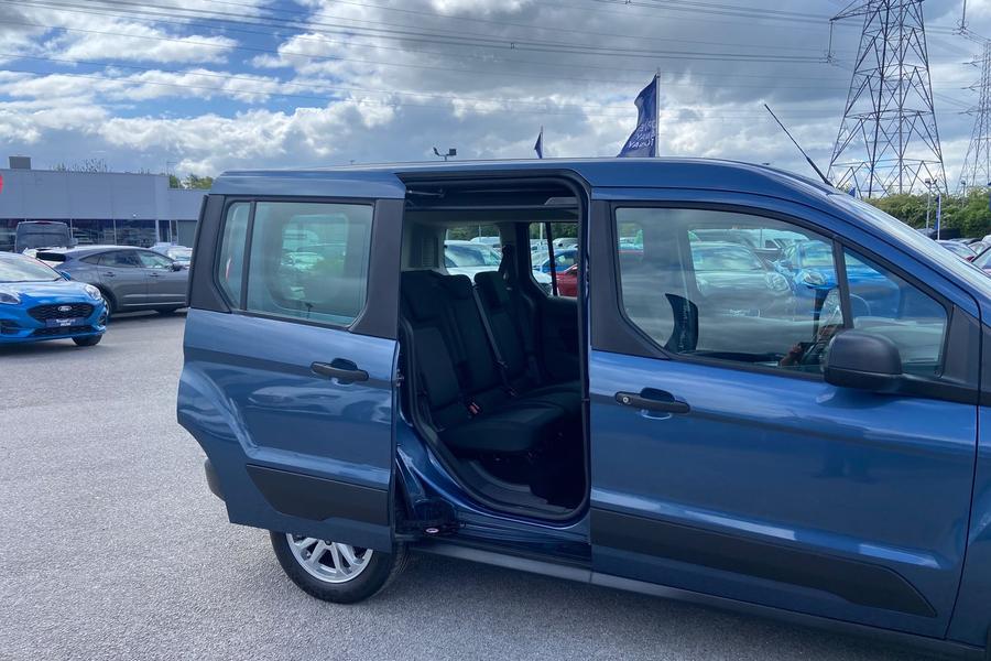 Ford TOURNEO CONNECT Photo autoimg-b28ed7794e69bd028cb53ae9d18b2f3e7de09b82.jpg