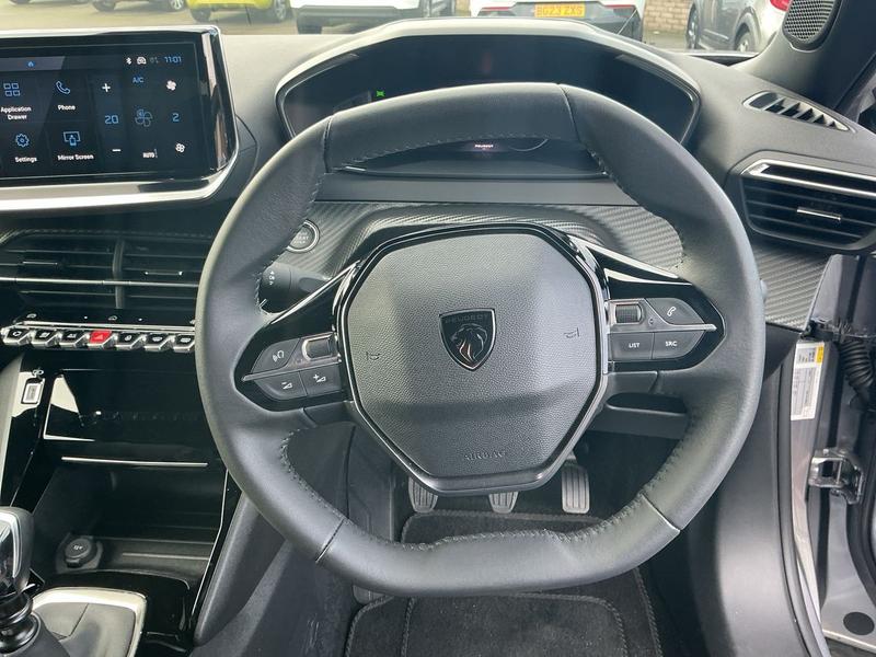 Used Peugeot 2008 LO24DZR 32