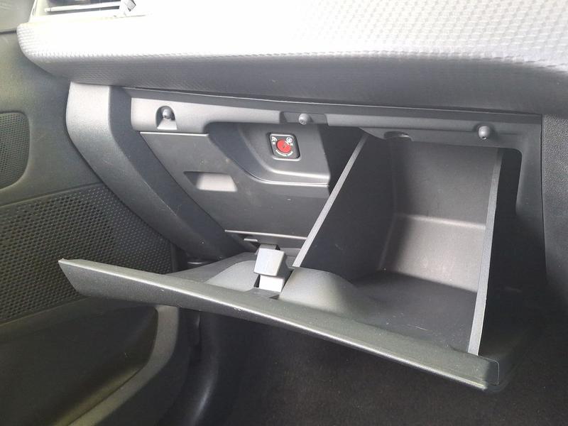 Used Peugeot 2008 NV19UNU 32