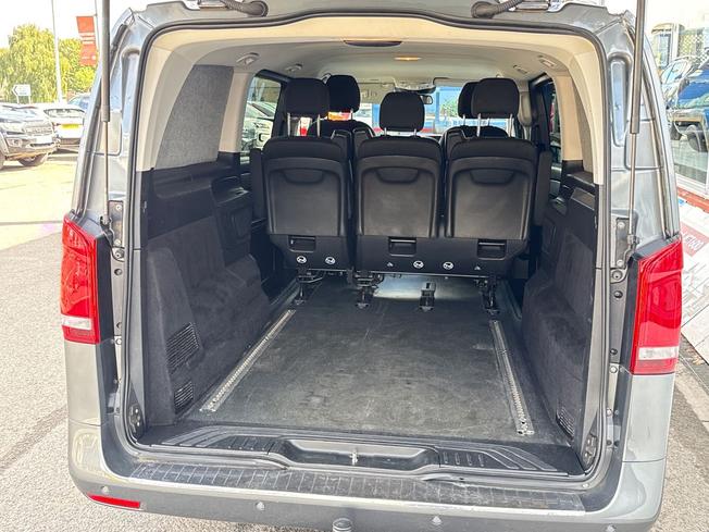 Mercedes-Benz Vito Photo 12