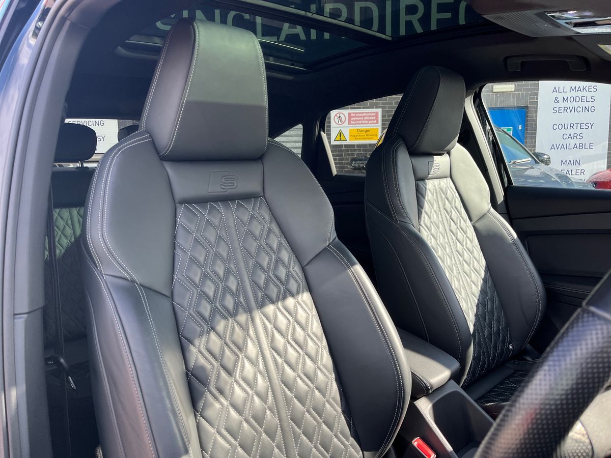 Audi Q4 e-tron Photo 27