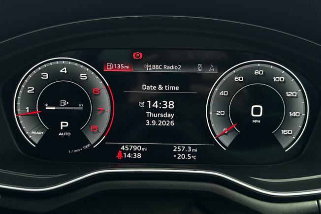AUDI A4 Avant Photo 15