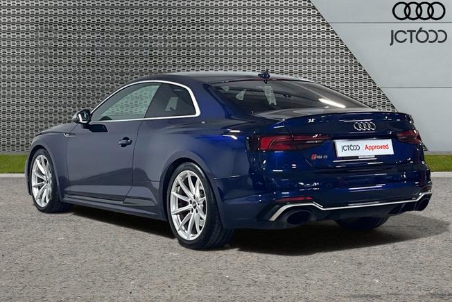 Audi RS5 Photo 3