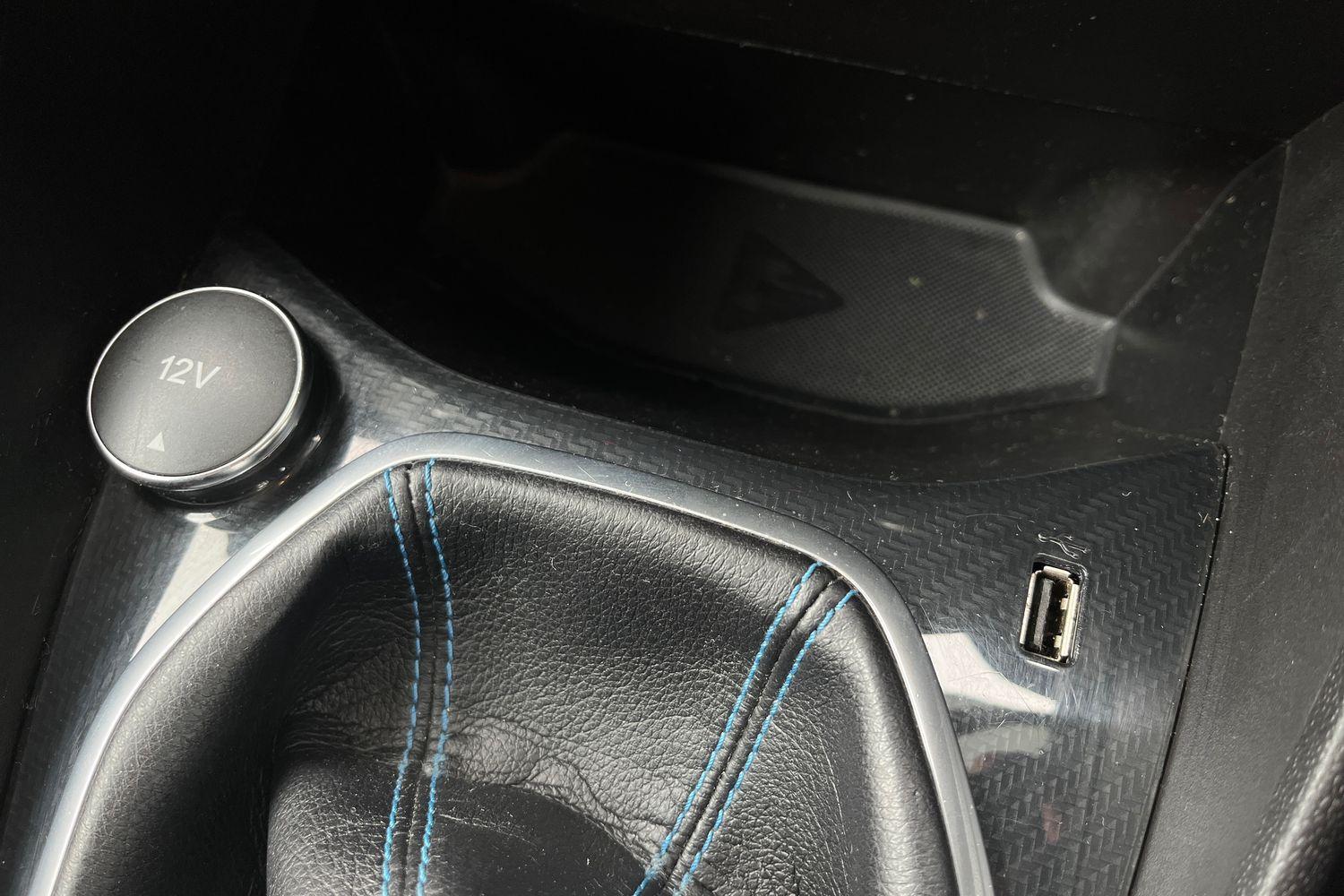 Ford Fiesta Photo 30