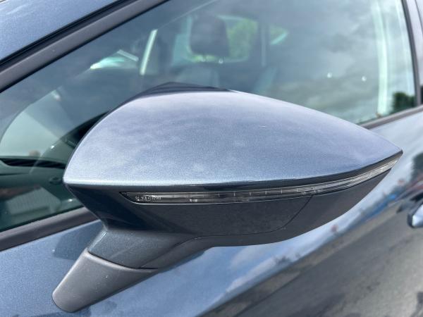 SEAT Leon Photo autoimg-b2a007fa9ba21c768b874b892ecc162eeac8431f.jpg