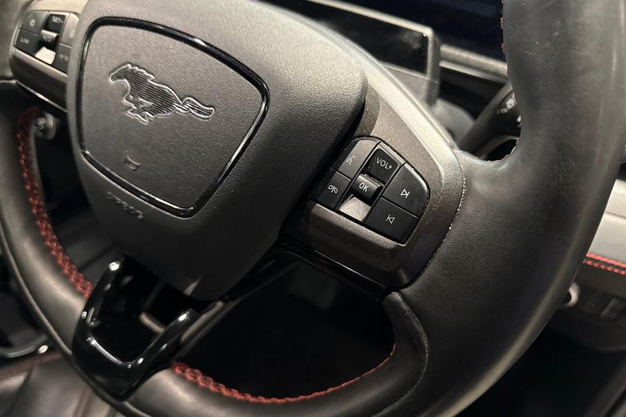 Used Ford MUSTANG MACH-E 30