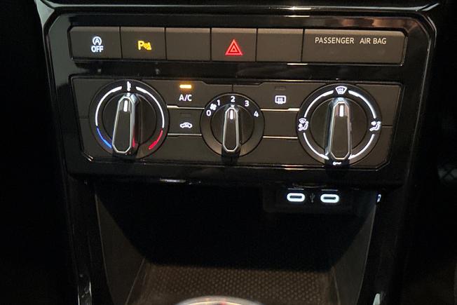 VOLKSWAGEN T-Cross Photo 24