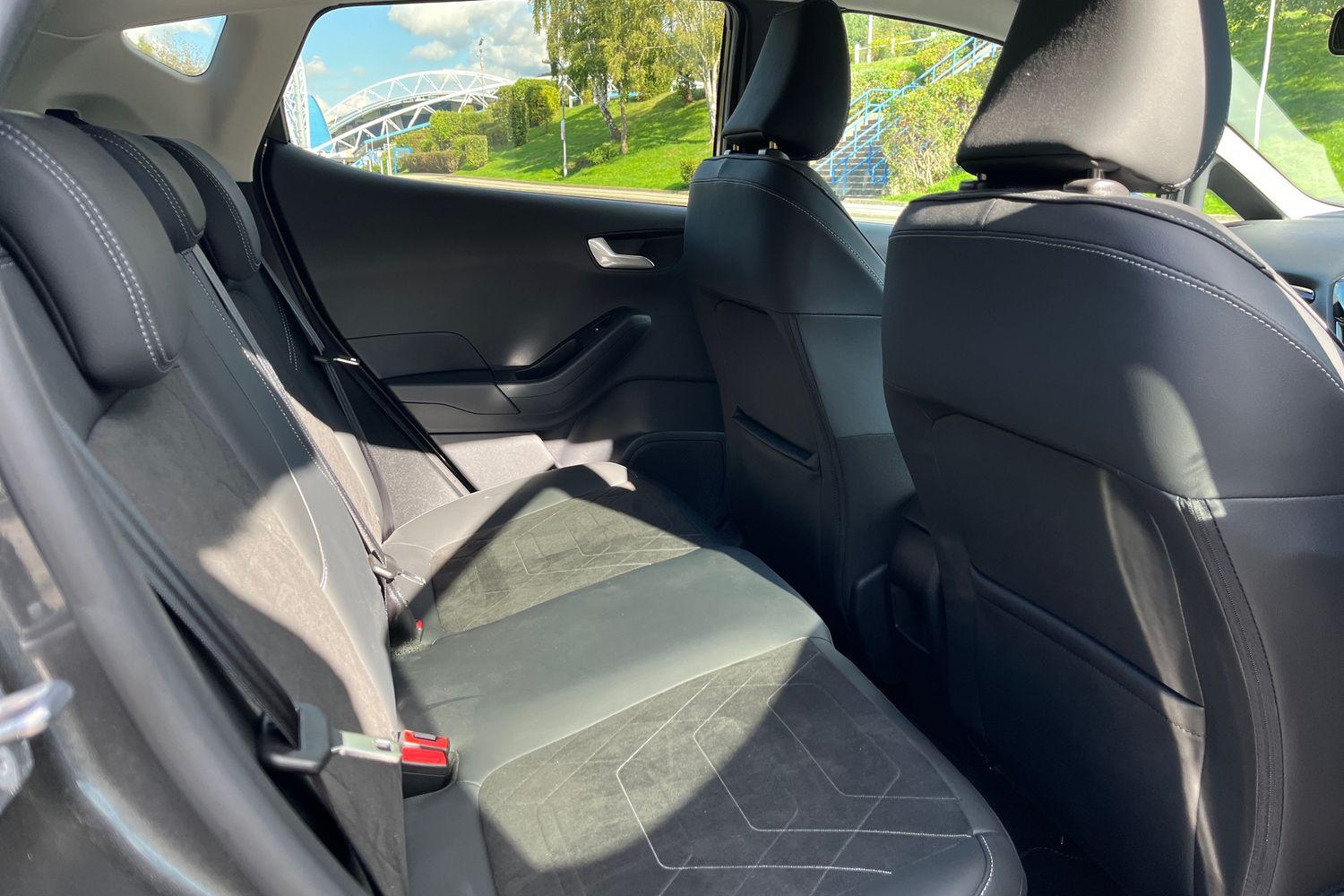 Ford Fiesta Photo 35