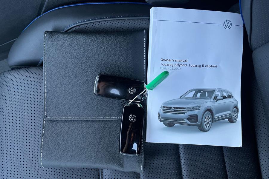 Volkswagen Touareg Photo autoimg-b2adf78919a023bb96f6d79c114236f10bc532ee.jpg