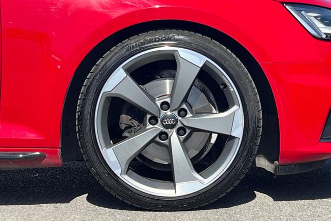 AUDI A4 Photo 5