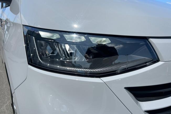 VOLKSWAGEN Transporter Photo 19