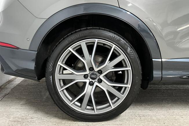 AUDI Q3 Photo 5