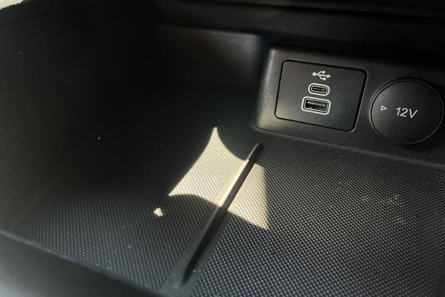 Ford FOCUS Photo autoimg-b2bca30902b96b9d7c86e90cf014d17920b3f4a9.jpg