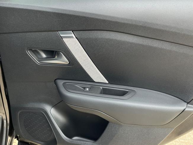 CITROEN C4 Photo 32
