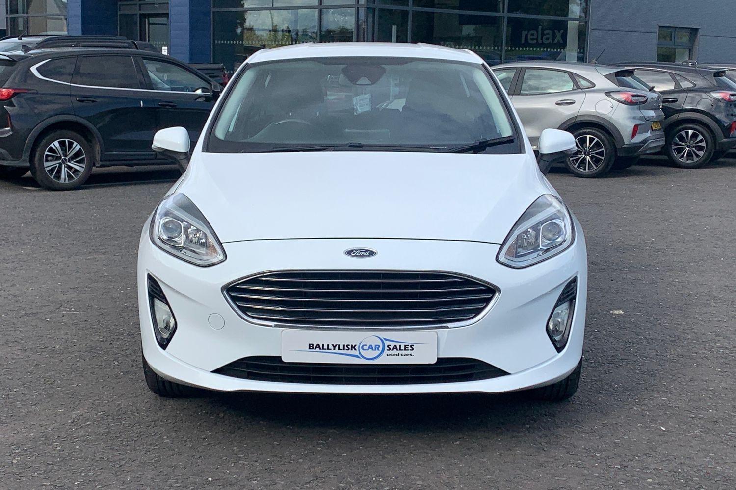 2018 Ford Fiesta 1.1 Ti-VCT 85PS Zetec in White with 68K - vehicle photo 4 for sale on PureCar