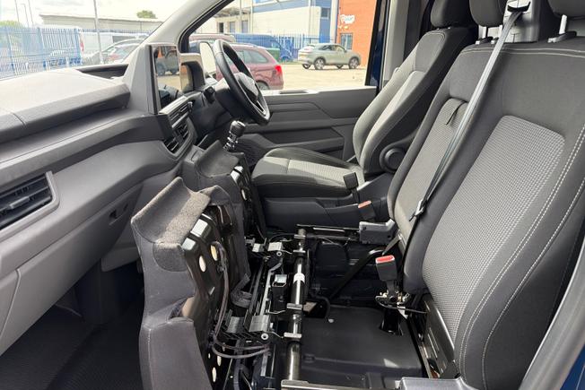 VOLKSWAGEN Transporter Photo 46