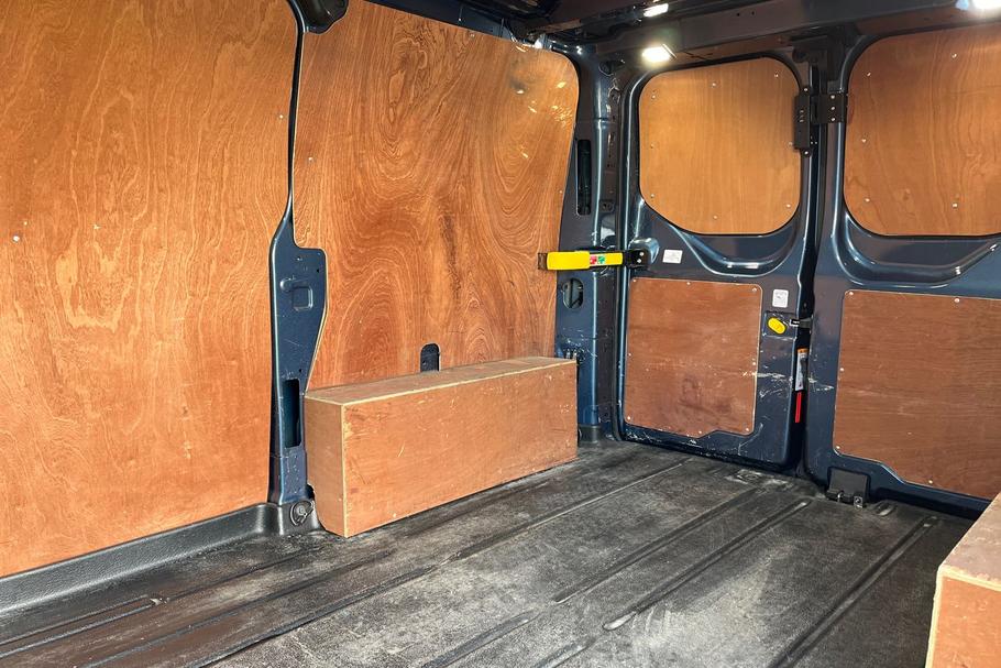 Used Ford TRANSIT CUSTOM EO22MFE 4
