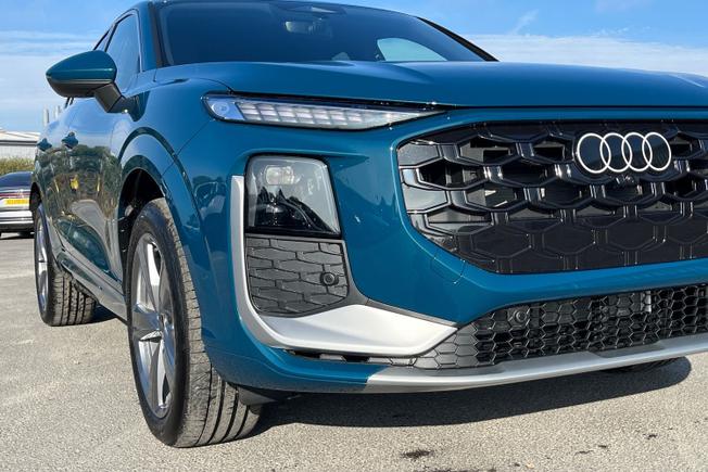 Audi  Q3 Sportback Photo 19