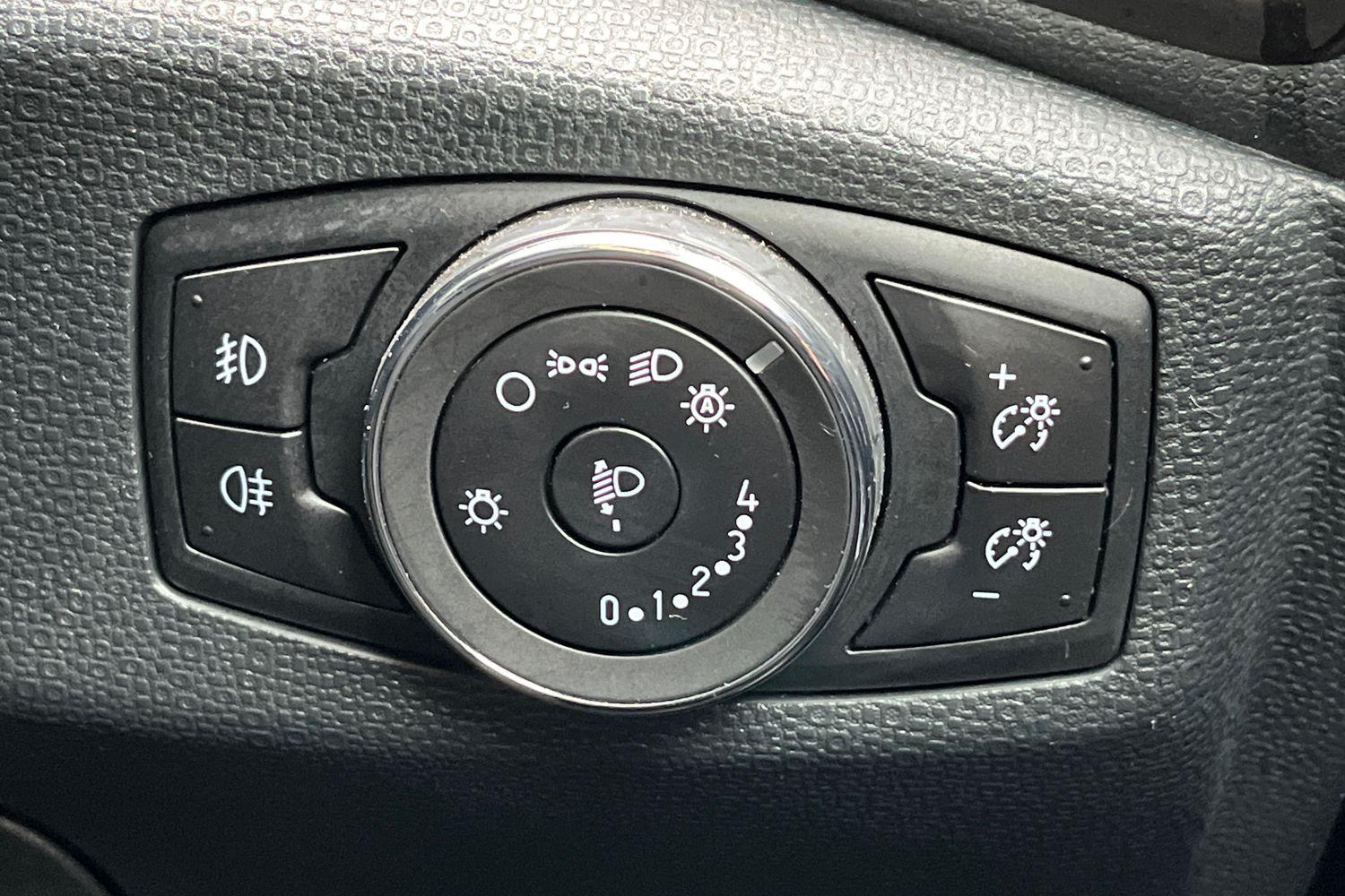 Ford ECOSPORT Photo 33