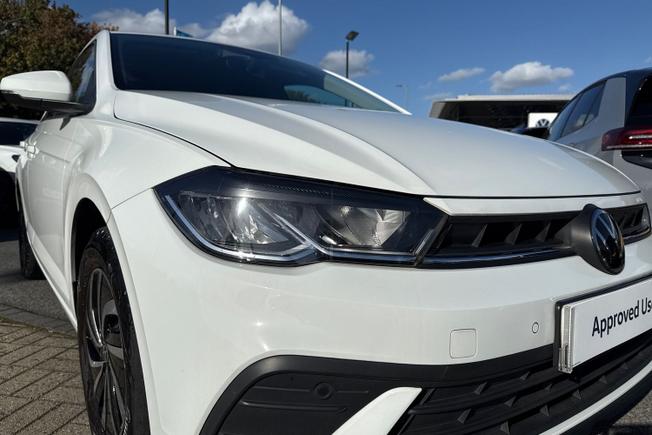 VOLKSWAGEN Polo Photo 19